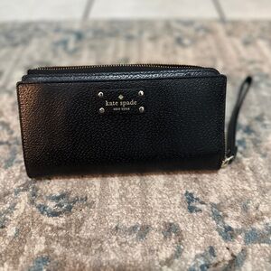 Kate Spade Black Textured Wallet